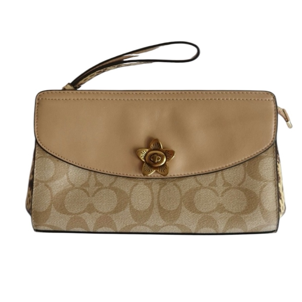 Coach Signature Beechwood Clutch Leather Wristlet Bag